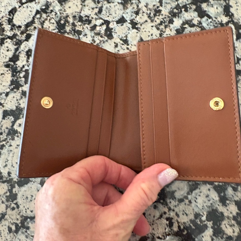 Gucci Marmont Brown Leather GG Embossed small Wallet with Gold Hardware - Picture 7 of 16